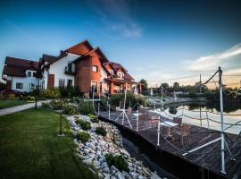 Hotel Grodzisko，位于马佐夫舍地区格罗济斯克的酒店