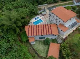 HOTEL CANTINHO DAS FLORES