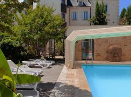 Au Grand Hôtel de Sarlat - Pavillon de SELVES，位于萨尔拉拉卡内达的酒店