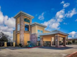 La Quinta by Wyndham Beeville，位于Beeville的酒店