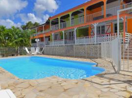 LE VILLAGE DE CANADA，位于Faup的酒店