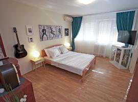 Apartment Elvis，位于Tošin Bunar的酒店