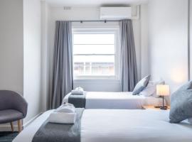 Sydney Junction Hotel，位于Hamilton纽卡斯尔机场 - NTL附近的酒店