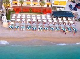Palmanova Beach Mardok，位于伏罗拉的酒店