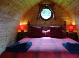 Woodbatch Camping & Glamping，位于毕晓普斯堡科伦城堡附近的酒店