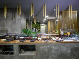 AP Hotel Boutique，位于伏罗拉的酒店