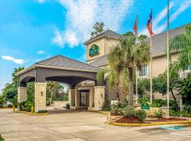 La Quinta Inn & Suite Kingwood Houston IAH Airport 53200，位于金伍德的酒店