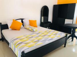 Grand Camellia Hotel，位于Ambalantota的酒店