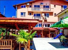 Hotel Alikante，位于瑟尔尼察的酒店