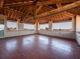 Nella Torre del Poschi Penthouse with Roof Terrace，位于比萨Chiesa di San Francesco附近的酒店