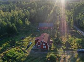 Holiday home in Småland，位于Ryd的酒店