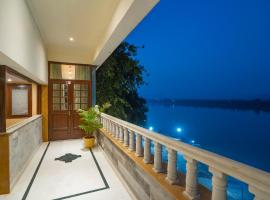 NVRD Hotel，位于Hoshangābād的酒店