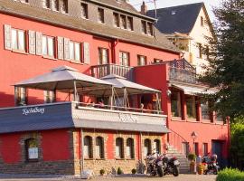 Hotel-garni-Kachelburg，位于迪布利希的旅馆