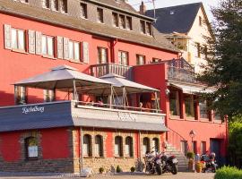 Hotel-garni-Kachelburg，位于迪布利希的酒店