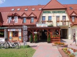 Hotelik Caligula，位于米科瓦伊基的酒店