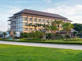 Swan Lake Hotel Sattahip