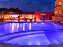 Hotel Garfo de Ouro，位于坎布伊的酒店