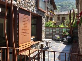 Hotel Boutique La Neu，位于贝纳斯克的酒店