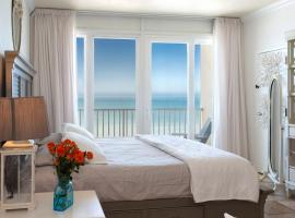 Island Inn Beach Resort，位于圣徒皮特海滩的酒店