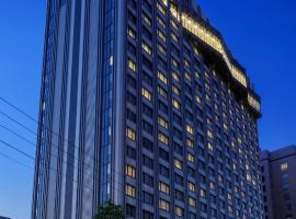 横滨凯悦酒店，位于横滨的带停车场的酒店