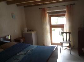 Le Clos Doré Parc，位于Bains-sur-Oust的酒店