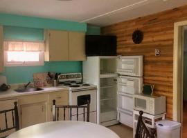 Forest & Lake PEI Cottages，位于Murray Harbour的酒店