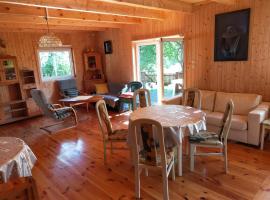 Drewniany domek w Otominie，位于Otomin的酒店