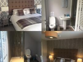 Pitlessie Inn and Pantry，位于Pitlessie的酒店