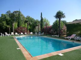 Hôtel du Parc, Avignon Est, The Originals City,，位于索尔古河畔的恩特莱奎斯的酒店