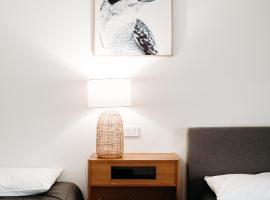 The Ophir Hotel，位于奥兰治的酒店