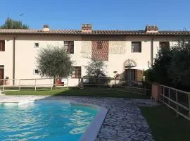 Appartamento con piscina Il Borghetto - vicino San Gimignano