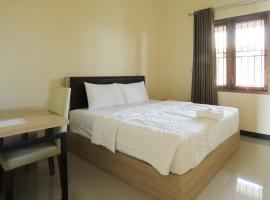 IDR Green Guest House Syariah Mitra RedDoorz，位于梭罗的度假短租房