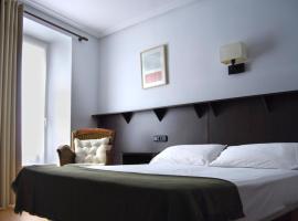 Hotel Arrasate，位于阿拉萨特-蒙德拉贡的酒店