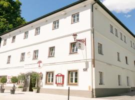 Gasthof Torwirt Radstadt，位于拉德施塔特的旅馆