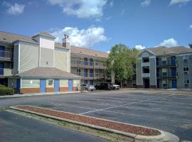 Studio 6 Extended Stay - Fayetteville, NC - Fort Liberty Area，位于费耶特维尔的酒店