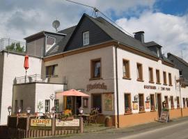 祖尔波斯特酒店 - 摩泽尔河畔城堡，位于Burg an der Mosel的酒店