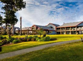 Best Western Plus Tin Wis Resort，位于托菲诺Tofino Botanical Gardens附近的酒店