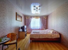 Domashniy，位于卡缅涅茨-波多利斯基的宾馆