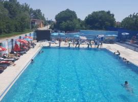Hotel Alfa gold turist，位于Končarevo的酒店