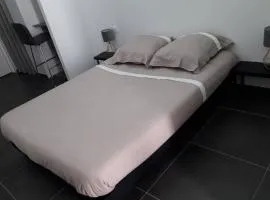 Logement neuf de 40 m², équipé et confortable