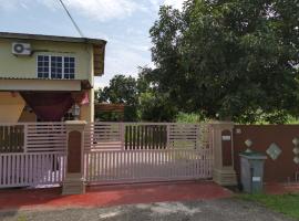 Sri Makmur Pontian Homestay，位于Pontian Besar的度假短租房