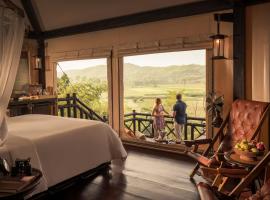 Four Seasons Tented Camp Golden Triangle，位于金三角金三角公园鸦片大厅附近的酒店