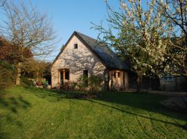 Garden Studio Spring Cottage，位于Teffont Magna的度假屋