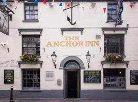 The Anchor Inn，位于考斯的住宿加早餐旅馆