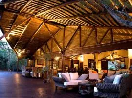 Ihlozi Bush Lodge