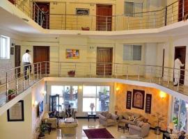 Holiday Grand Resort Bhurban，位于穆里的酒店
