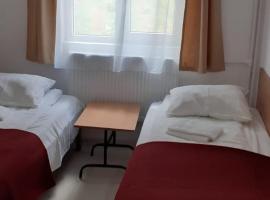 HOSTEL CPPI Nord，位于布什泰尼的酒店