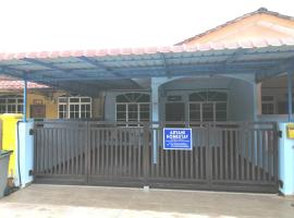 Aryani Homestay，位于Kampong Kelemak的酒店