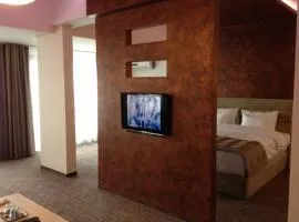 CITY HOTEL & LOUNGE