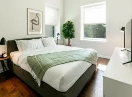 Kislak 303 Luxurious 2BR in Heart of Downtown